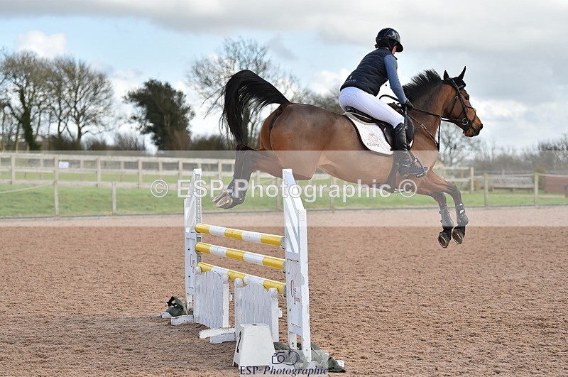 240306A-135414-01503 - Cls 4 Newcomers and 1.10m Open