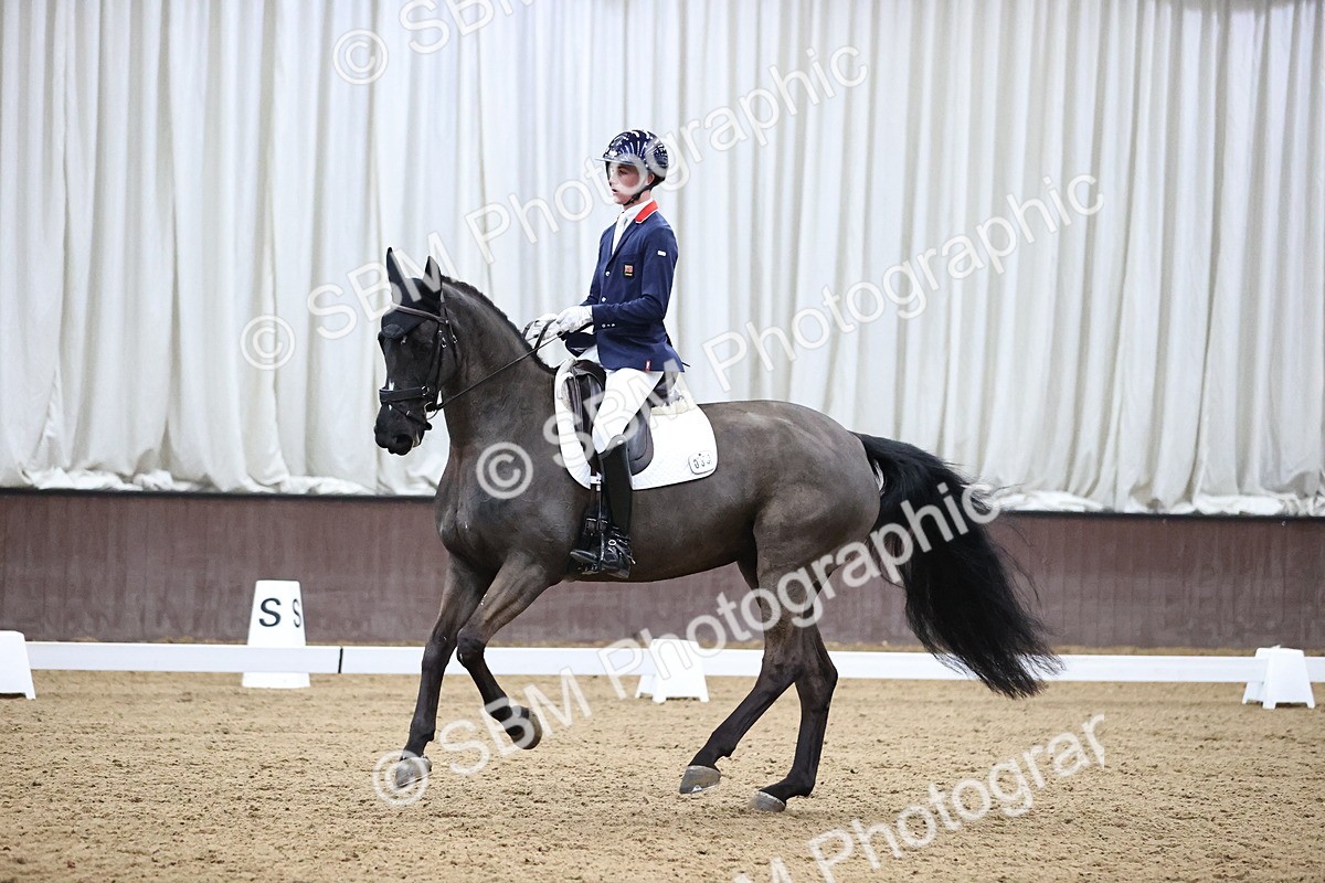 SBM_001423 - Class 21 -23 - FEI INT1-GP-Junior-Junior fsm