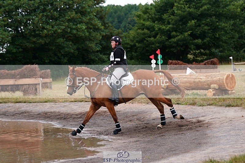 250803A-113518-11480 - K-466-Emily.R.Vincent-GOLDEN.HEART.BREAKER