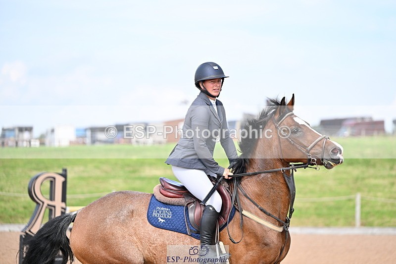 240828A-144043-00972 - Cls 4 Snr Newcomers and 1.10m Open