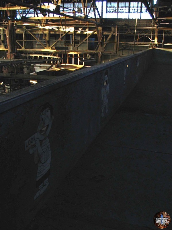 Fostoria Glass Company (Moundsville, WV) | Peanuts - The Fostoria Glass Company
