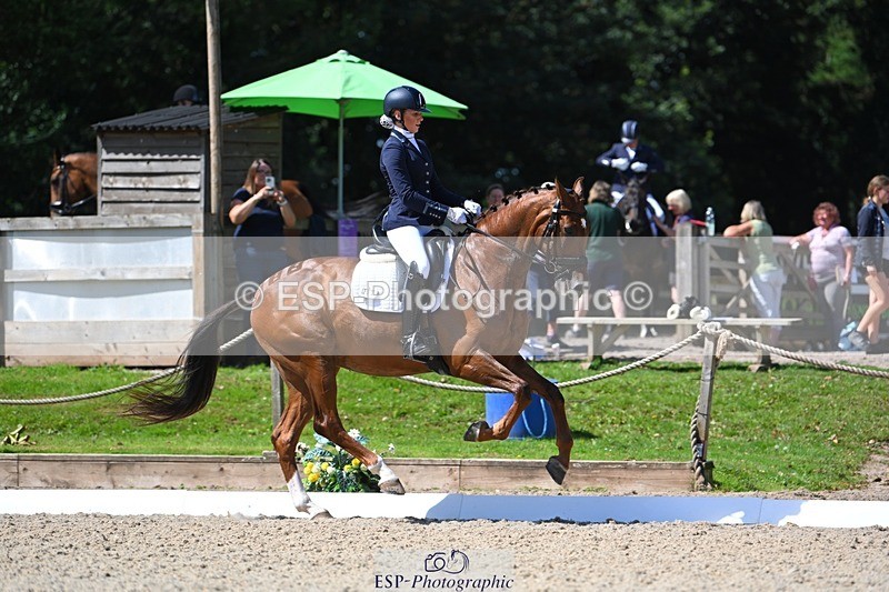 230811-115443-01111 - Cls 4 Adv Medium Silver