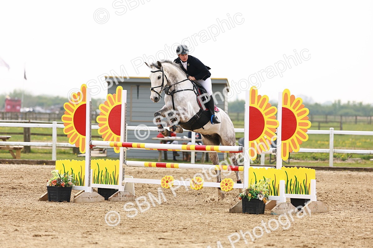  - Class 18 - Senior Newcomers - 1.10m