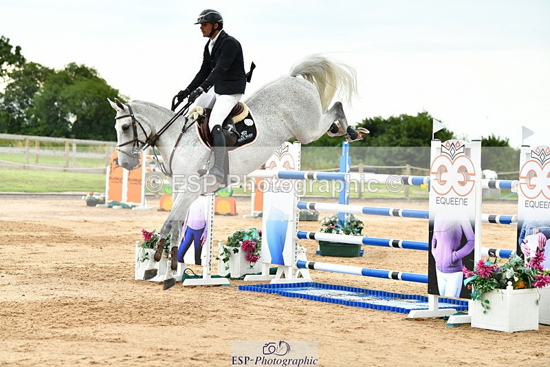 230720A-155700-04103 - Cls 9, 2 Star Big 1.40m Start to break