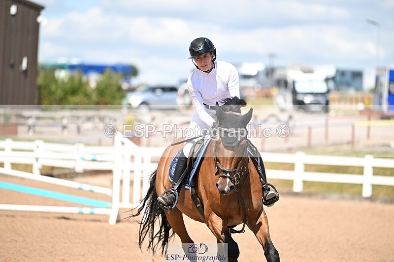 250709-154009-01187 - Cls 6 Snr Fox & 1.20m