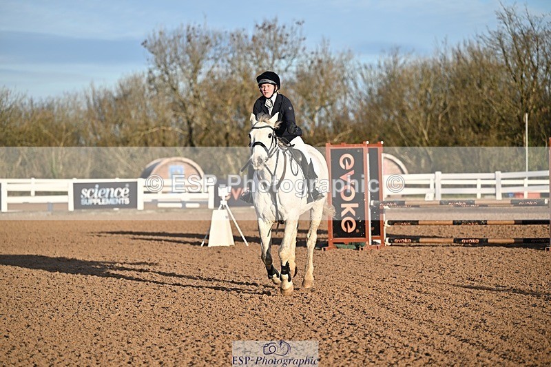 251126-091029-00025 - Cls 0 + 1, Clear Round, British Novice and 90cm