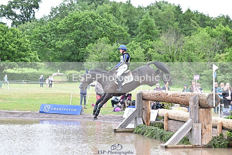 250525A-124750-16102 - D-452-Tiana.Coudray-COEUR.DE.L.ESPRIT.Z