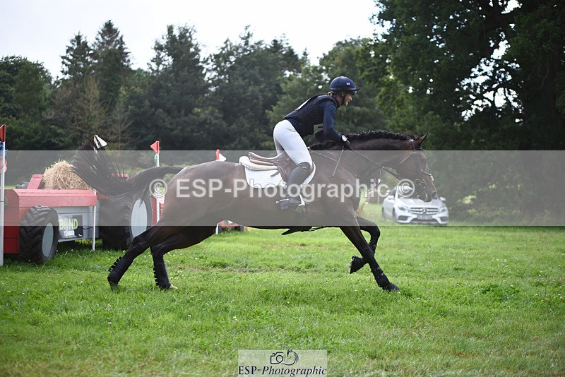 240804-170546-19433 - 703-Holly_Morris-ROYALE_LOUIS