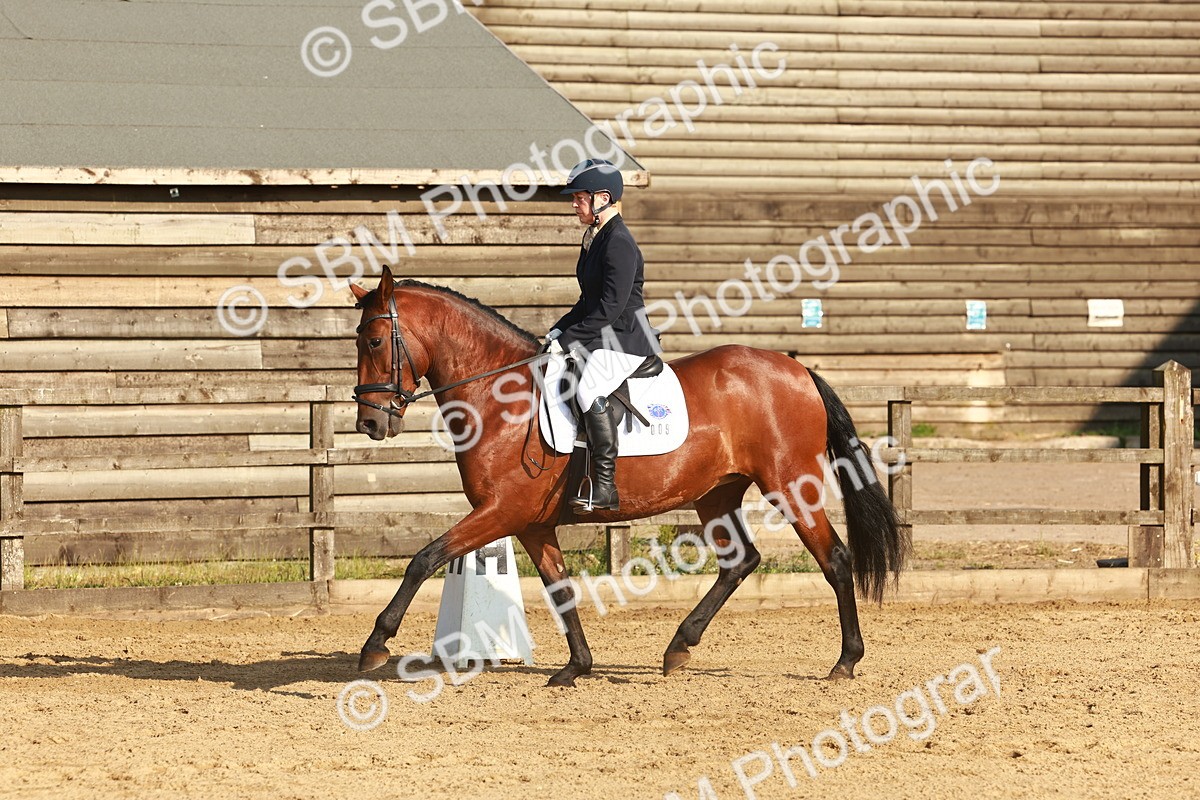 SBM_000371 - Class 5 - Novice 2