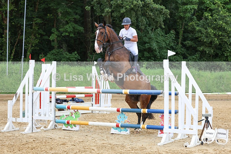 3E7A6537 - Class 9: Senior 1.15m Open