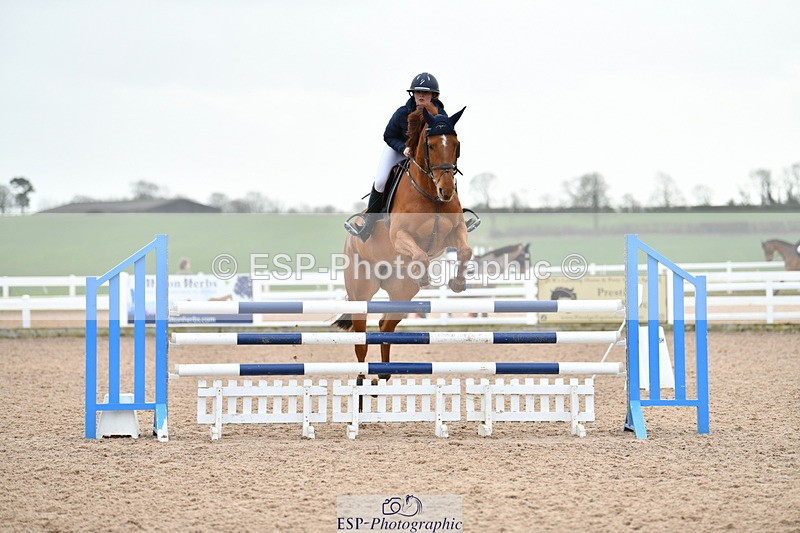 240124A-121524-00392 - Cls 3 Newcomers & 1.10m Open