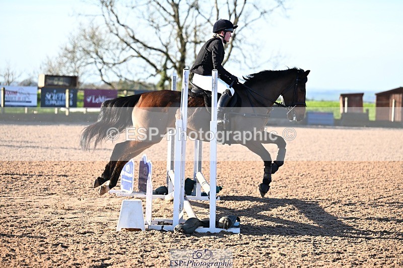 251130-100202-01257 - Cls 18 50cm Clear Round