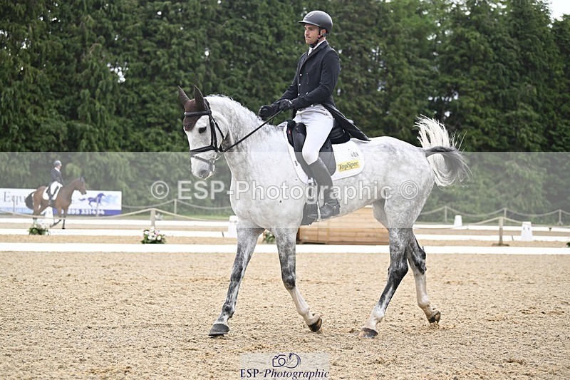 000101-215819-04506 - 404-DEERPAIRC_REVELRY-Max_Warburton