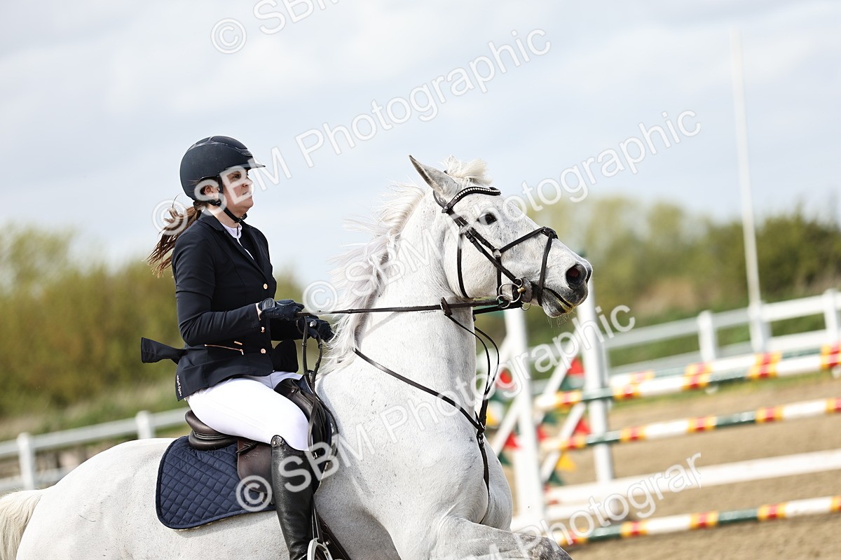 SBM_001221 - Class 4 - Senior Newcomers - 1.10m
