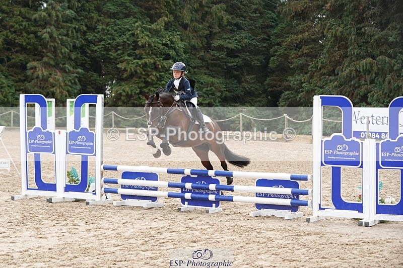 250824A-103355-34802 - 2041-Isabelle.Moon-Princess.Arora