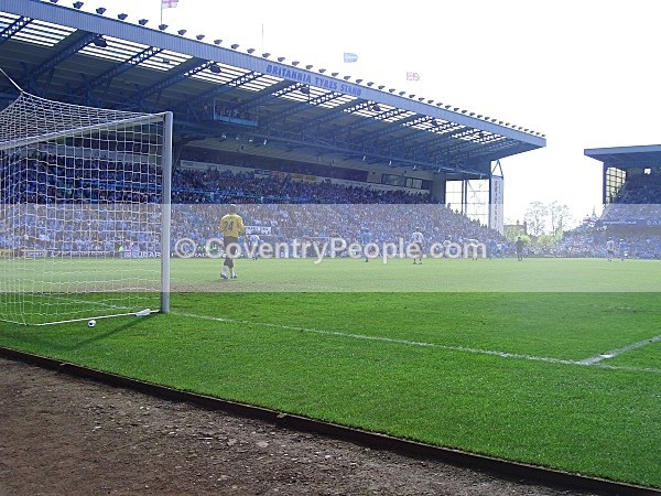 CIMG2082 - Goodbye Highfield Road