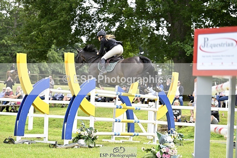 240711-153256-28726 - Cls 118 Snr 1.45m GP Jump Off and Presentations