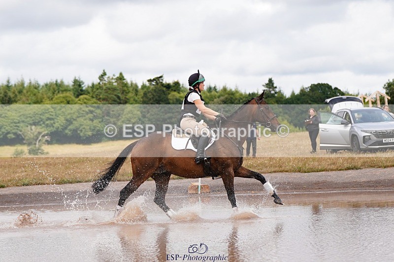 250803A-151852-16511 - O-668-Leia.Massey-SLIPALONGTREVASKIS