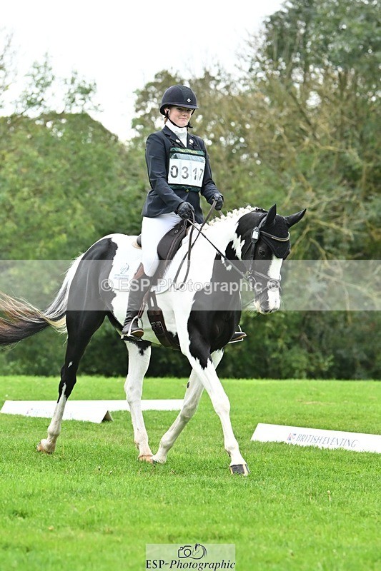 241024-113757-02431 - 317-Maddy.Greenaway-SPECIAL.VAN.DE.SMEDENPOORT