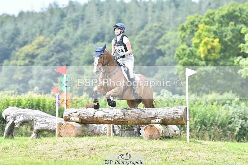 240803-133240-06906 - 204-Ella_Lawton-Smith-LOWHILL_FIER_AMBASSADOR