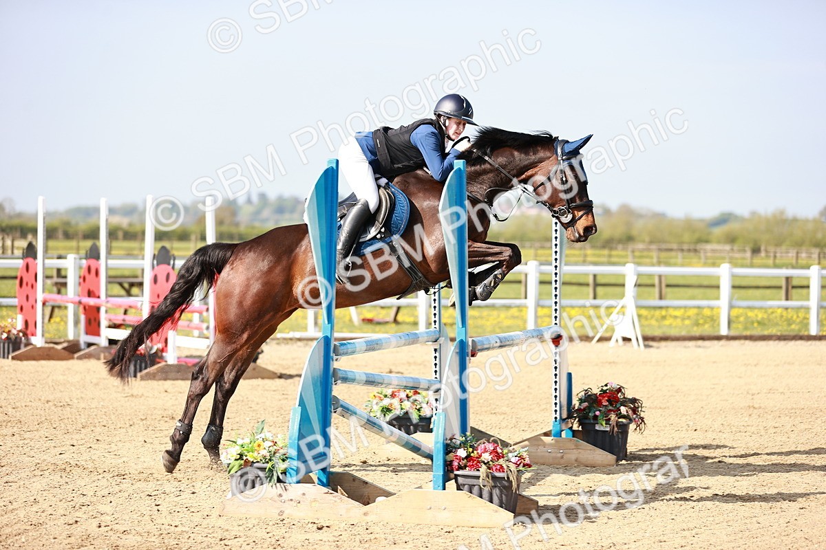  - Class 21 - Senior British Novice - 90cm