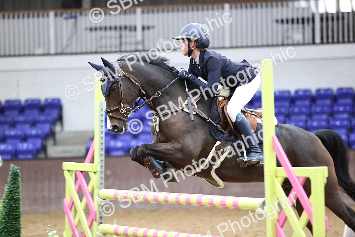 SBM_001134 - Class 5 - Blue Chip Pony Newcomers 1.00m Open