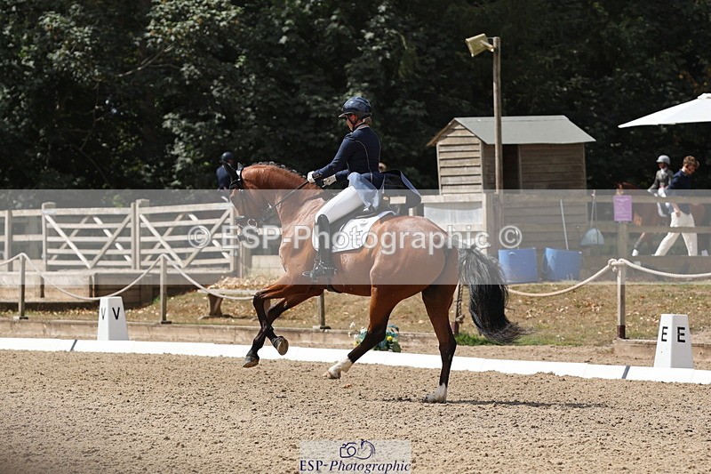 250809A-114208-02838 - 071-Abbie.NewburySeagry.Viceroy