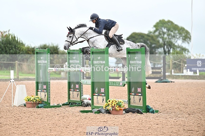 251003-134312-01192 - Cls 3 Foxhunter and 1.20m