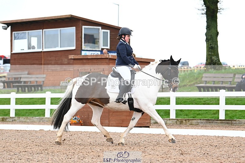 240218A-134020-07905 - 260-Lauren.Picknett-Bonnie.V