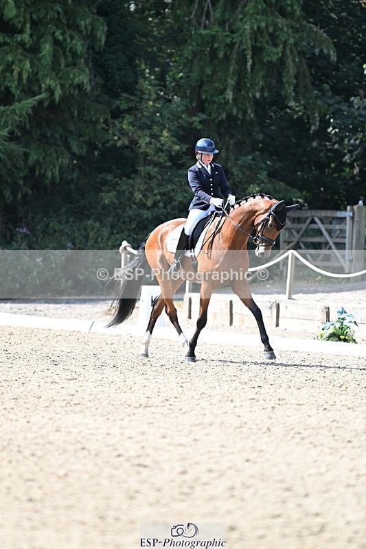 250810A-110513-05698 - 071-Abbie.NewburySeagry.Viceroy