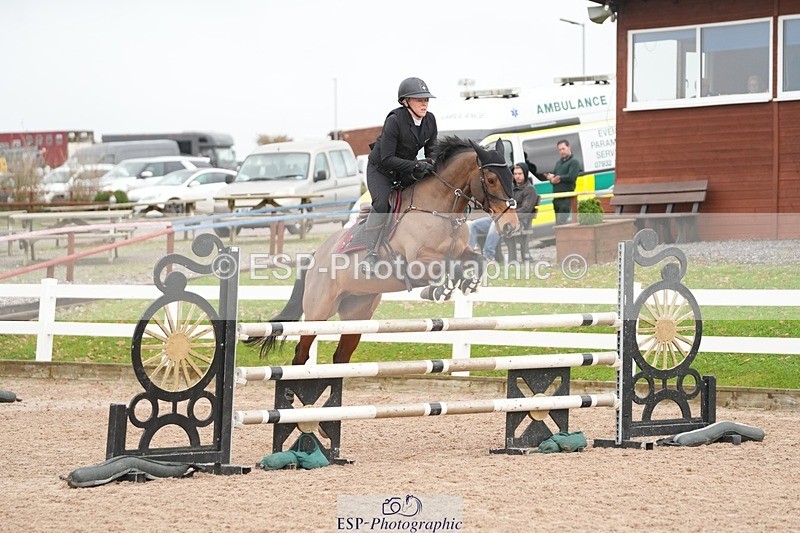 251109-103229-03398 - Cls 19 Snr 1.05m Open