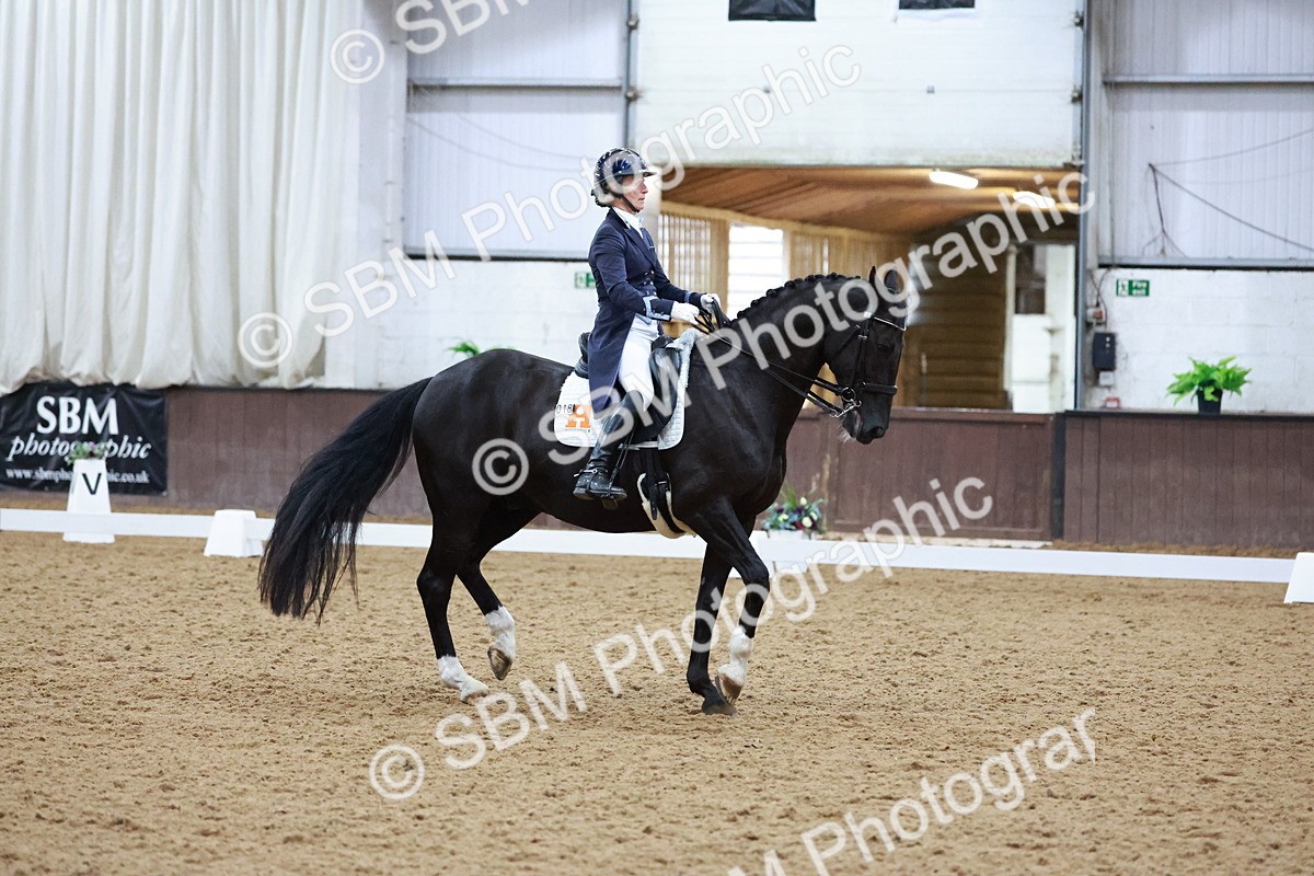SBM_021861 - Class 14 - FEI Grand Prix - 18.52-19.37