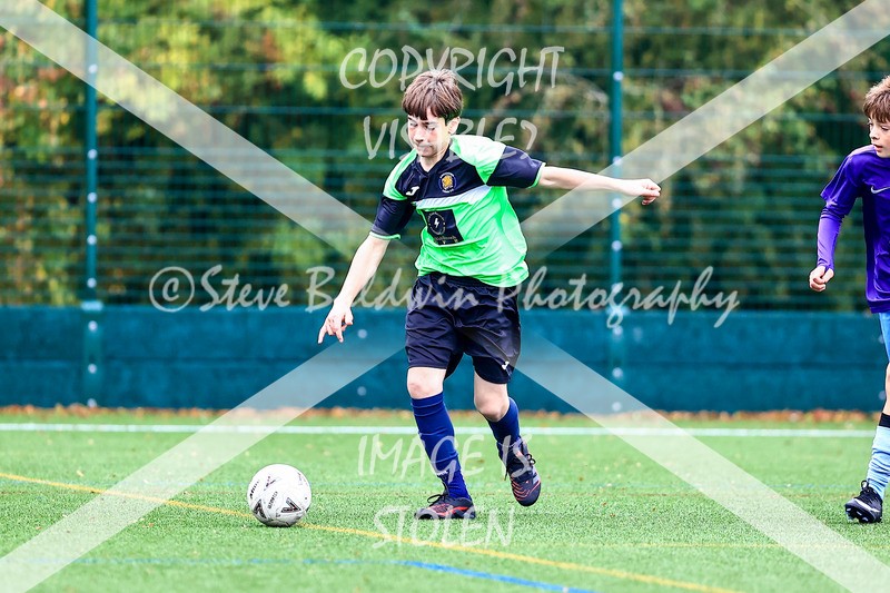1DX30488 - 2025-10-12 FC Abbey Meads U14 Orange V Kingsdown Lions U14