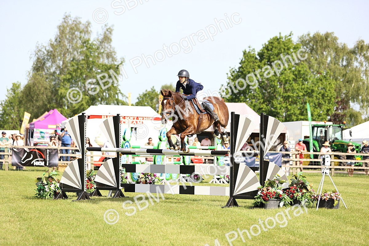 SBM_01467 - Class 200 - Martin Grant Homes Welcome Stakes 1.25m Open