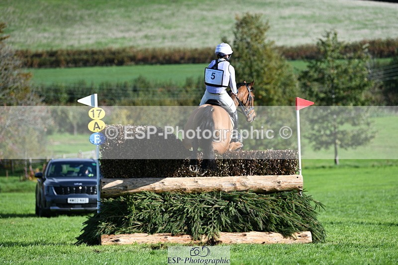 251024A-104441-07464 - A-005-Safia.Woodward