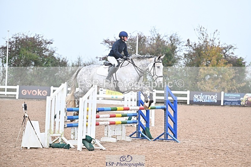 251029-115002-00386 - Newcomers and 1.10m