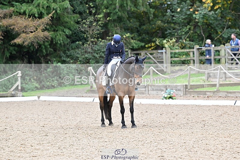 251022A-152839-00554 - B-112-Christina.Wiederkehr