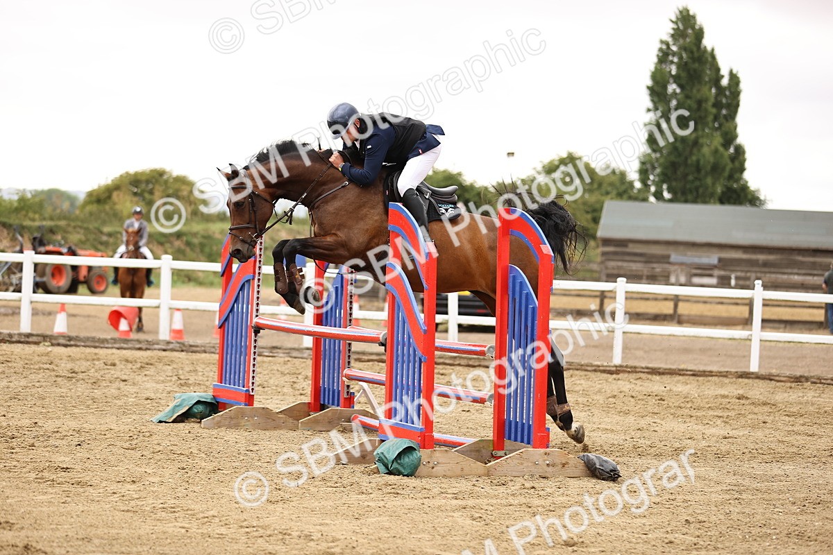 SBM_024772 - Class 9 - Senior British Novice - 90cm