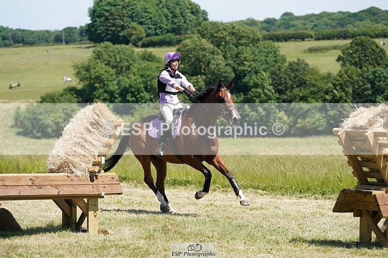 240629X-141550-3501 - 204-Becca_Robinson-VINNIE_SPARKLES