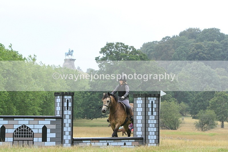 IMF_1588 - Time at Castle Jump 09:18 to 10:15