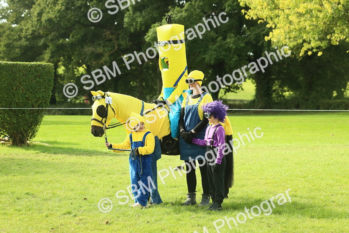 SBM_63589 - S35 - Fancy Dress Showing