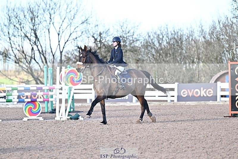 251203-124731-00525 - Cls 4 Newcomers and 1.10m Open