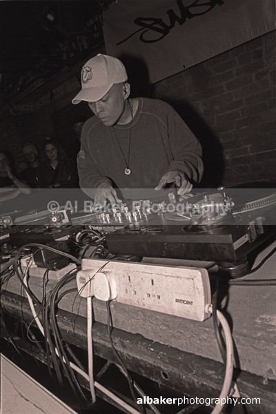 11 - DJ Q Bert @ Sankeys Soap 09.07.02