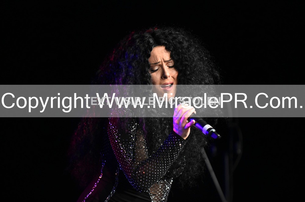 SH4_6431 - The Cher Experience