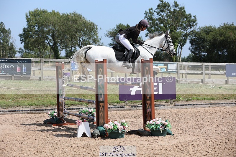 250725-142044-03260 - Cls 3 Snr Foxhunter