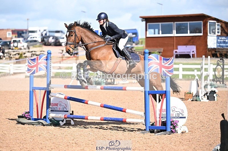 260328-140135-03977 - Cls 24 1.05m Amateur Quali
