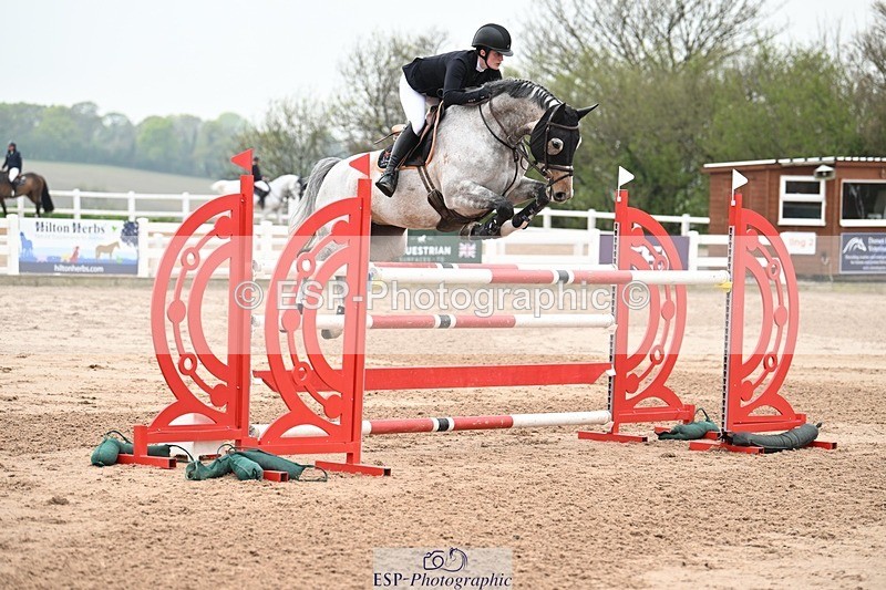 250424-121611-04237 - Cls 21 - 1 Star Gold Tour