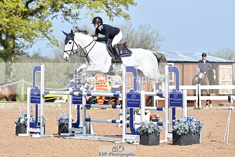 240509A-100256-00755 - Cls 8 Foxhunter