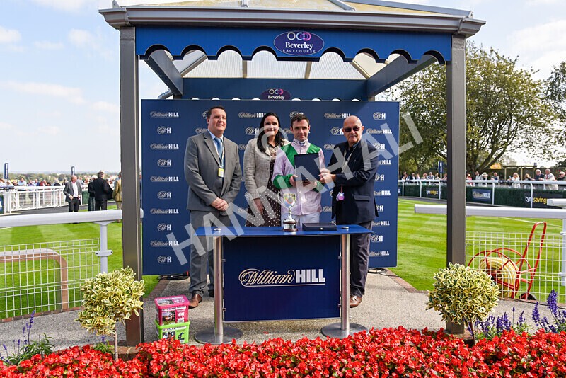 310824-Race 2-Democracy Dilemma-2728 - Race 2