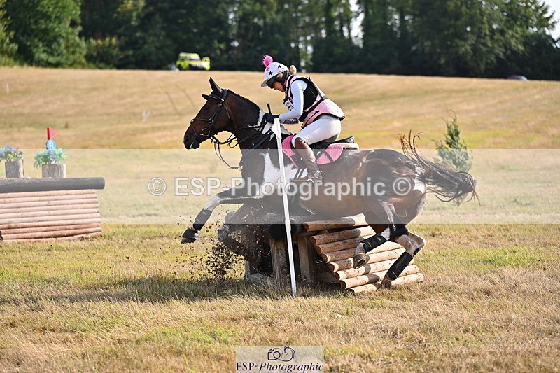 250803A-173111-18076 - S-859-Yssie.Galvin-FLEETING.INCA